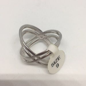 Criss Cross Ring